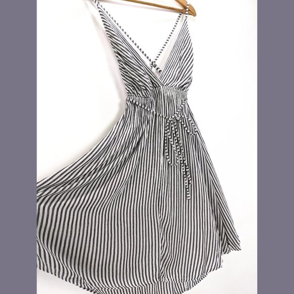 Elan Size S Womens Strappy Open Back Black and White Striped Fit and Flare Dress - Picture 1 of 8
